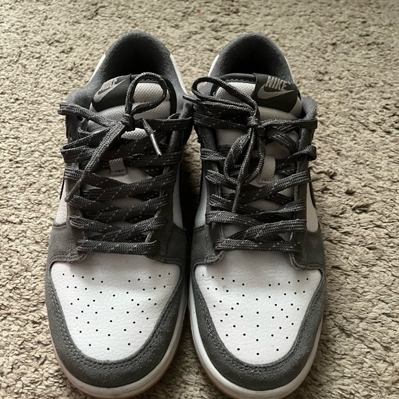 Nike Dunks - Picture 2 of 8
